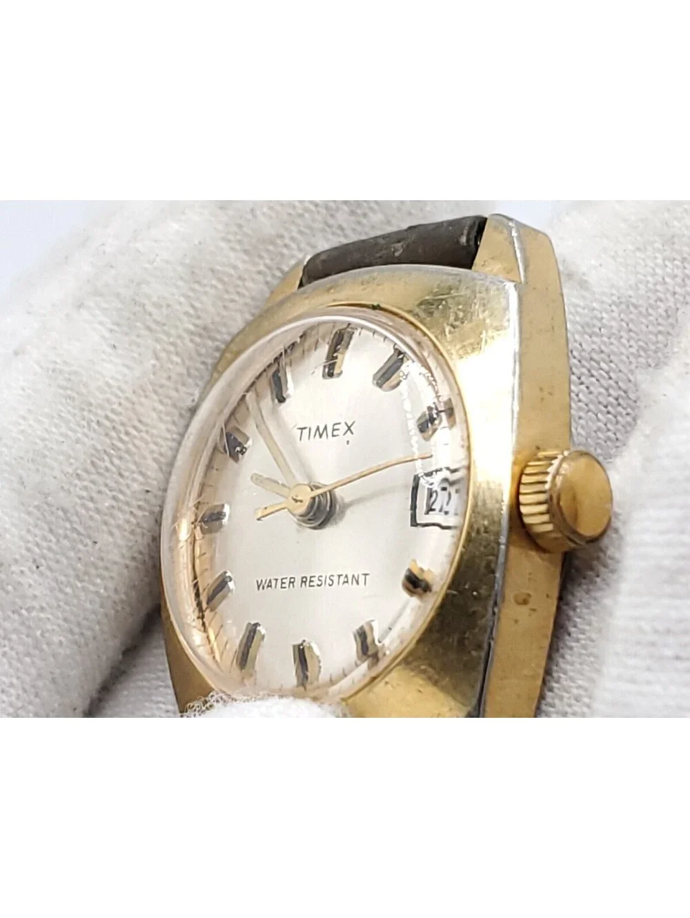 Vintage Timex Marlin Mechanical Watch Womens Running Date Dial 25mm